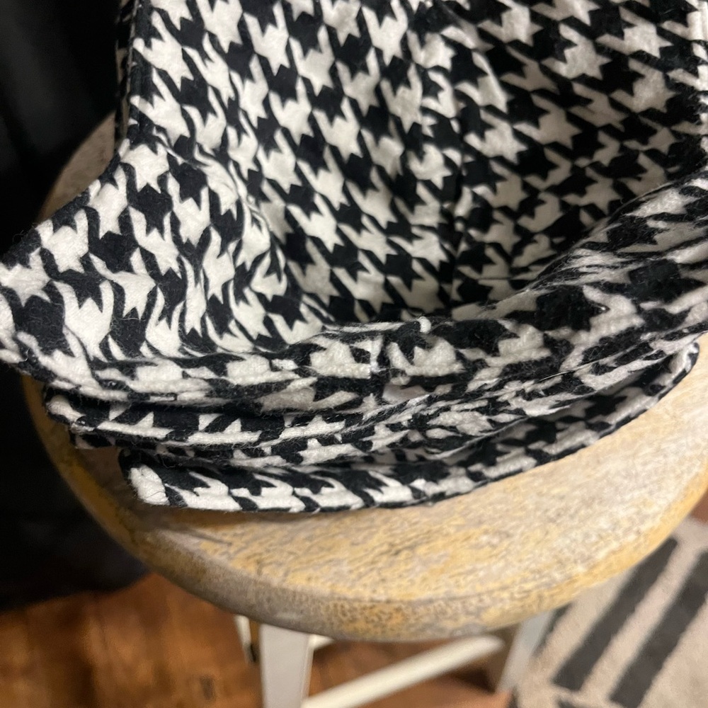 Black & White Houndstooth Fabric Bowl Coozies